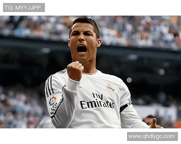 从C罗的标志性发型看足球明星个性与风格演变 从C罗的标志性发型看足球明星个性与风格演变