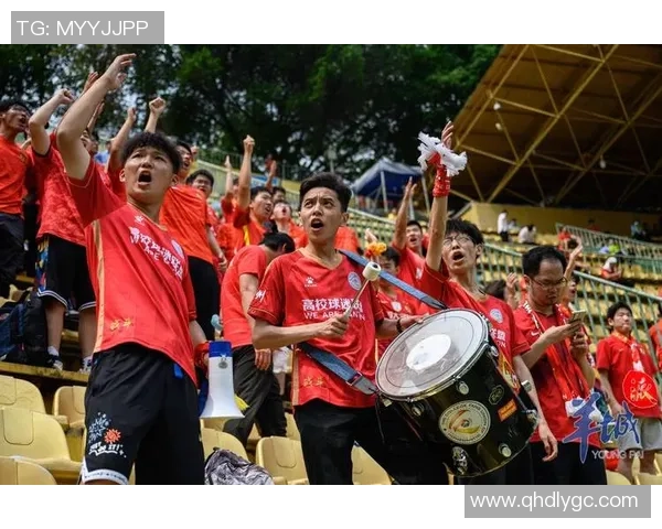 天下足球退役球星重聚友谊赛精彩上演传奇对决引爆球迷热情 天下足球退役球星重聚友谊赛精彩上演传奇对决引爆球迷热情