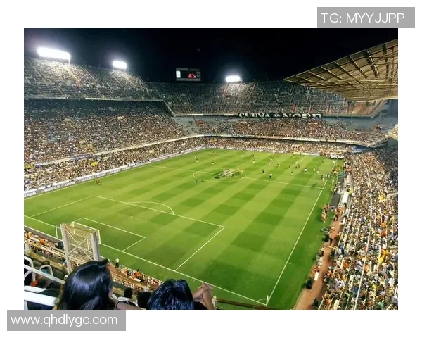 足球超巨球星闪耀绿茵场带动球队崛起引领世界足坛风潮 足球超巨球星闪耀绿茵场带动球队崛起引领世界足坛风潮